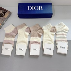 配包装(一盒5双) 🌟 Dior (迪奥) 竹棉材质袜子 潮人必备爆款,经典字母logo船袜,个性时尚百搭款,!超柔软 配包装(一盒5双) 🌟 Dior (迪奥) 竹棉材质袜子 潮人必备爆款,经典字母logo船袜,个性时尚百搭款,!超柔软