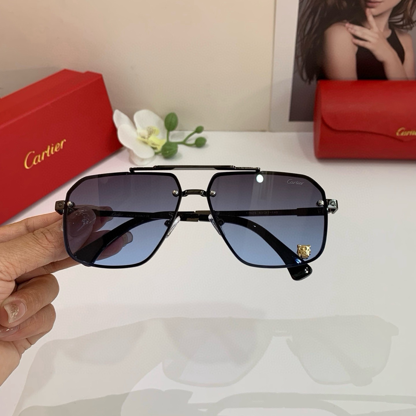 NO:951599,Cartier Cartier's new square sunshade glasses, fashionable and handsome men's and women's trendy sunglasses, outdoor driving and travel sunglasses!  glasses, sunglasses, sunglasses, glasses, cartier, cartier19860909Cartier卡地亚 新款方形遮阳眼镜 时尚帅气男女潮流墨镜 户外驾驶旅游太阳镜！眼镜墨镜太阳镜,眼镜,cartier,cartier,glasses