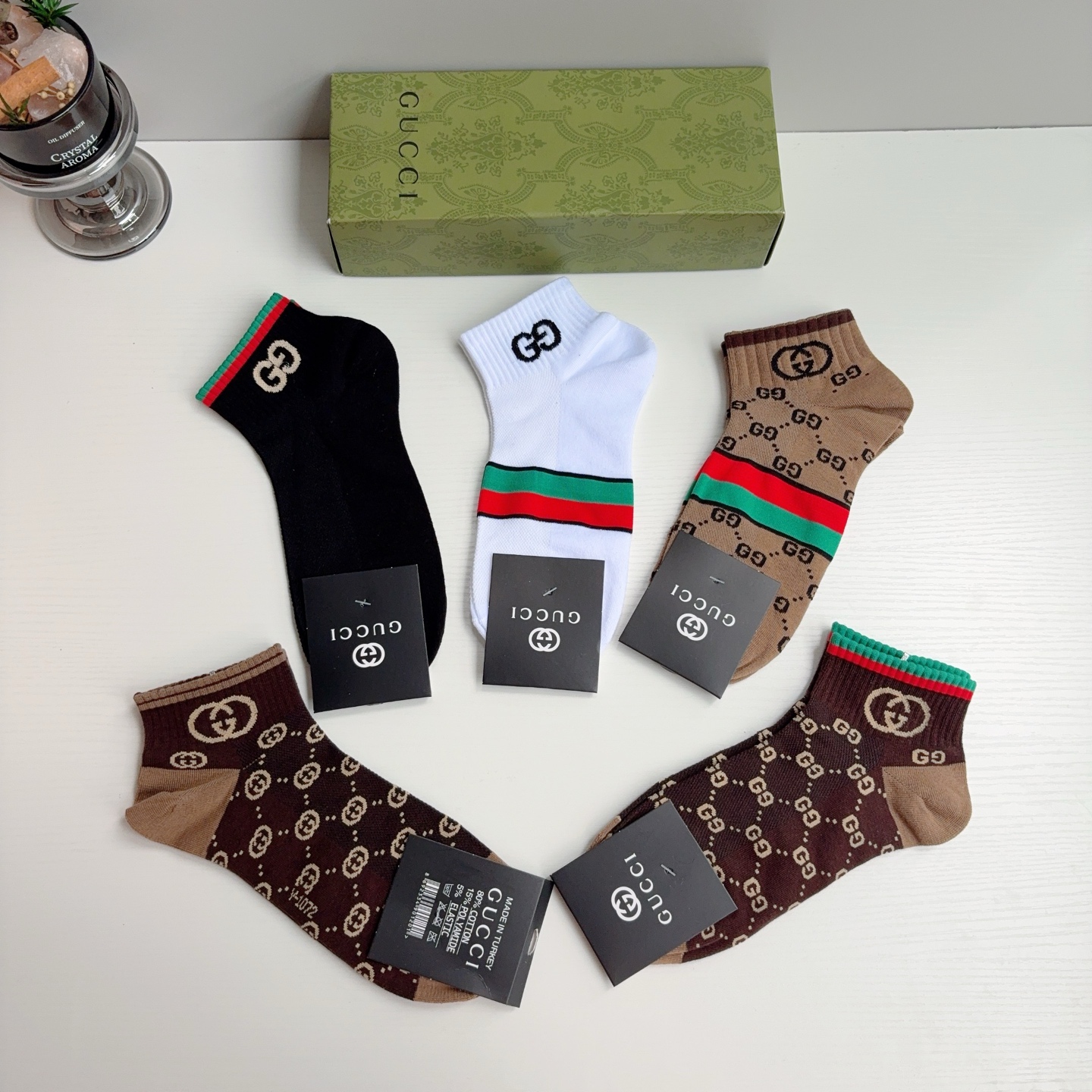 配包装（一盒5双）  Gucci 古奇 ins超火爆小单品男款袜子，纯棉面料，经典双G袜，个性时尚百搭款，你值得拥有哦💗