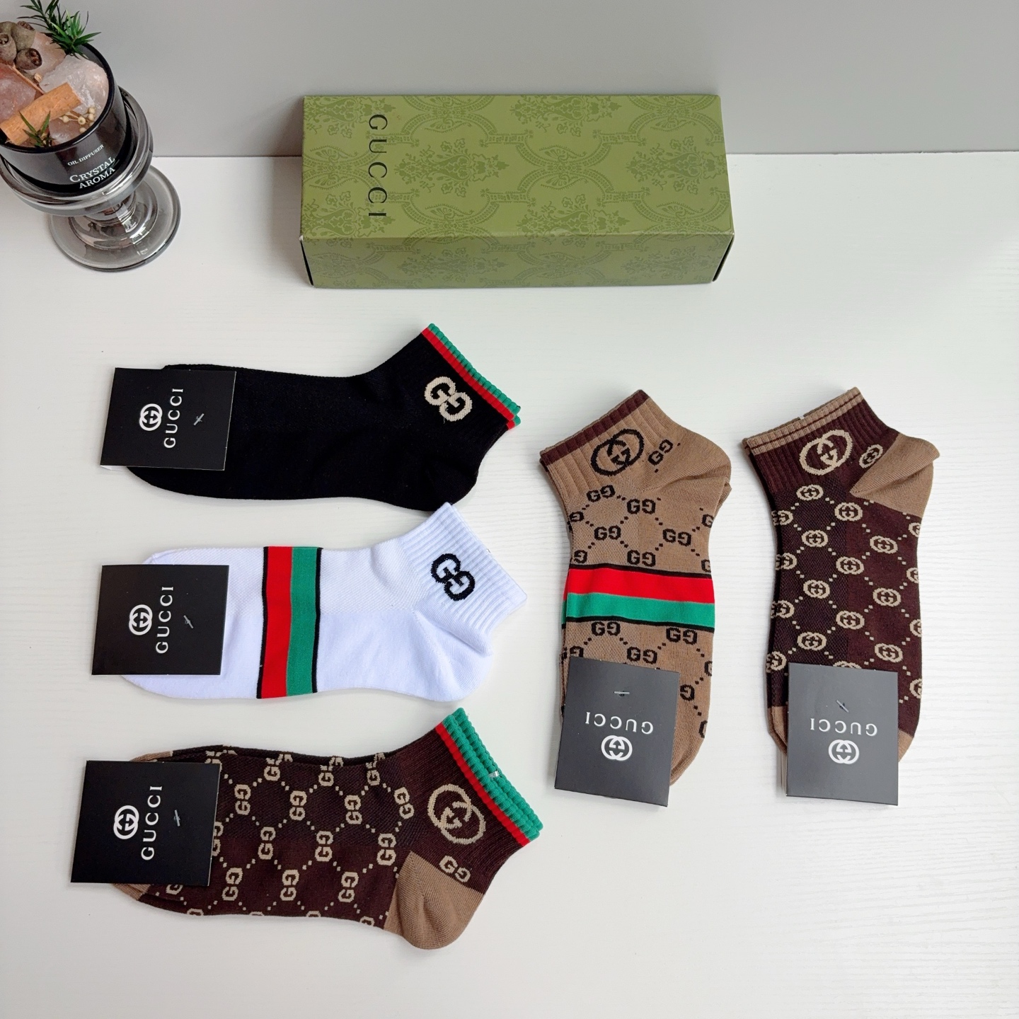 配包装（一盒5双）  Gucci 古奇 ins超火爆小单品男款袜子，纯棉面料，经典双G袜，个性时尚百搭款，你值得拥有哦💗