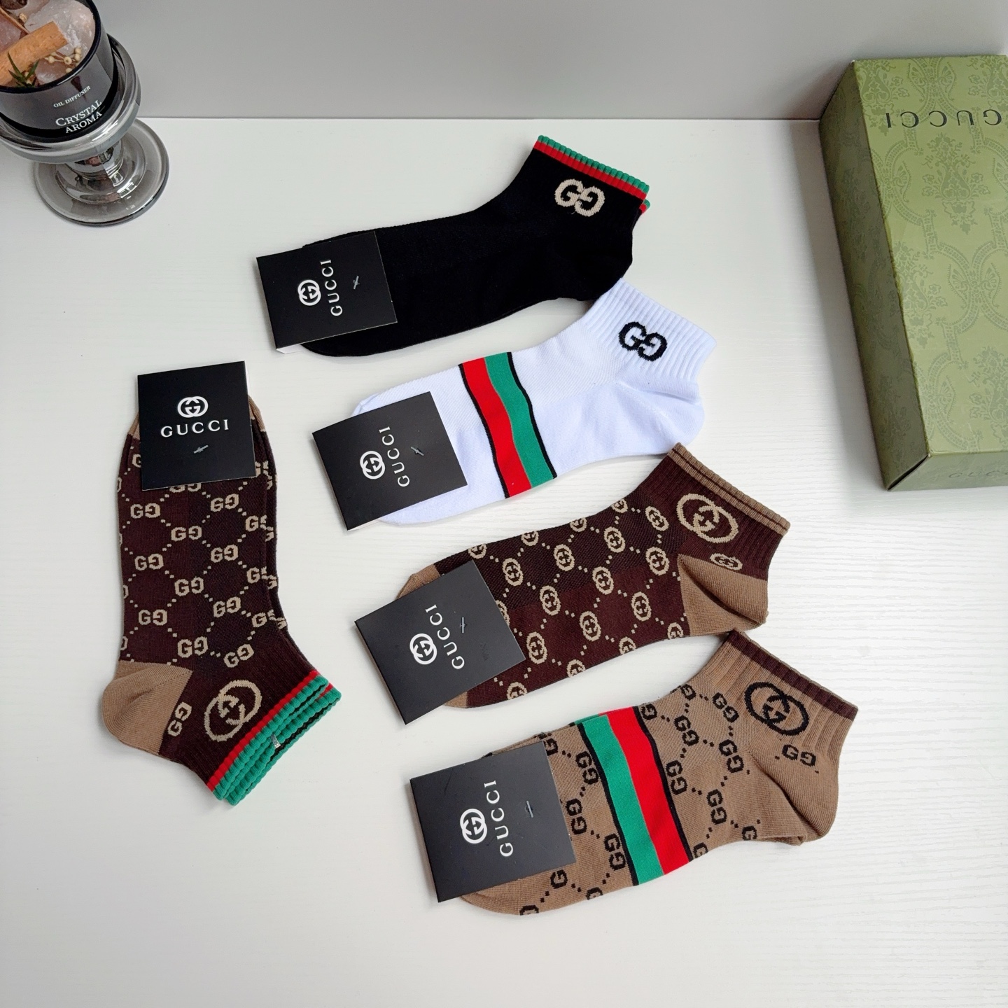 配包装（一盒5双）  Gucci 古奇 ins超火爆小单品男款袜子，纯棉面料，经典双G袜，个性时尚百搭款，你值得拥有哦💗