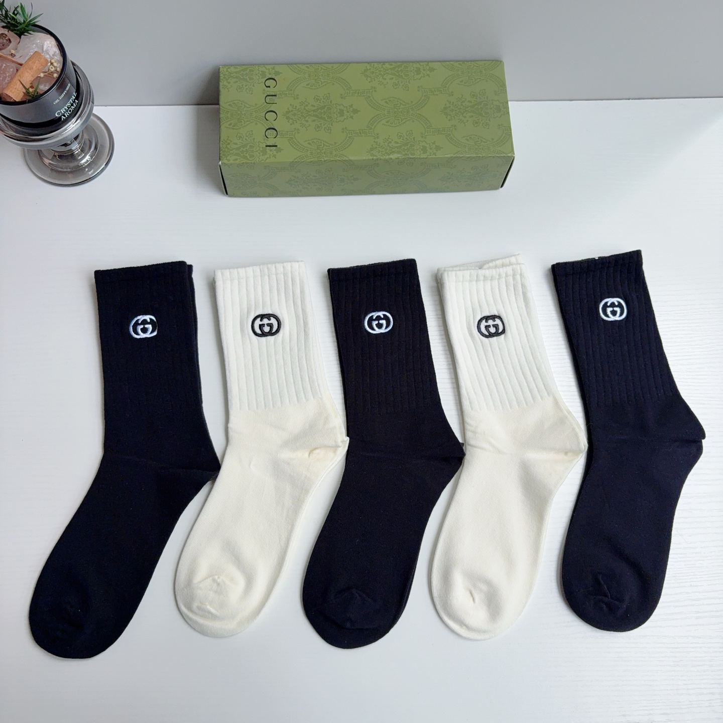 配包装（一盒5双） Gucci 古奇 新款长筒刺绣纯棉面料，专柜同步长筒袜子，💛大牌出街，潮人必备🔥超好搭配！