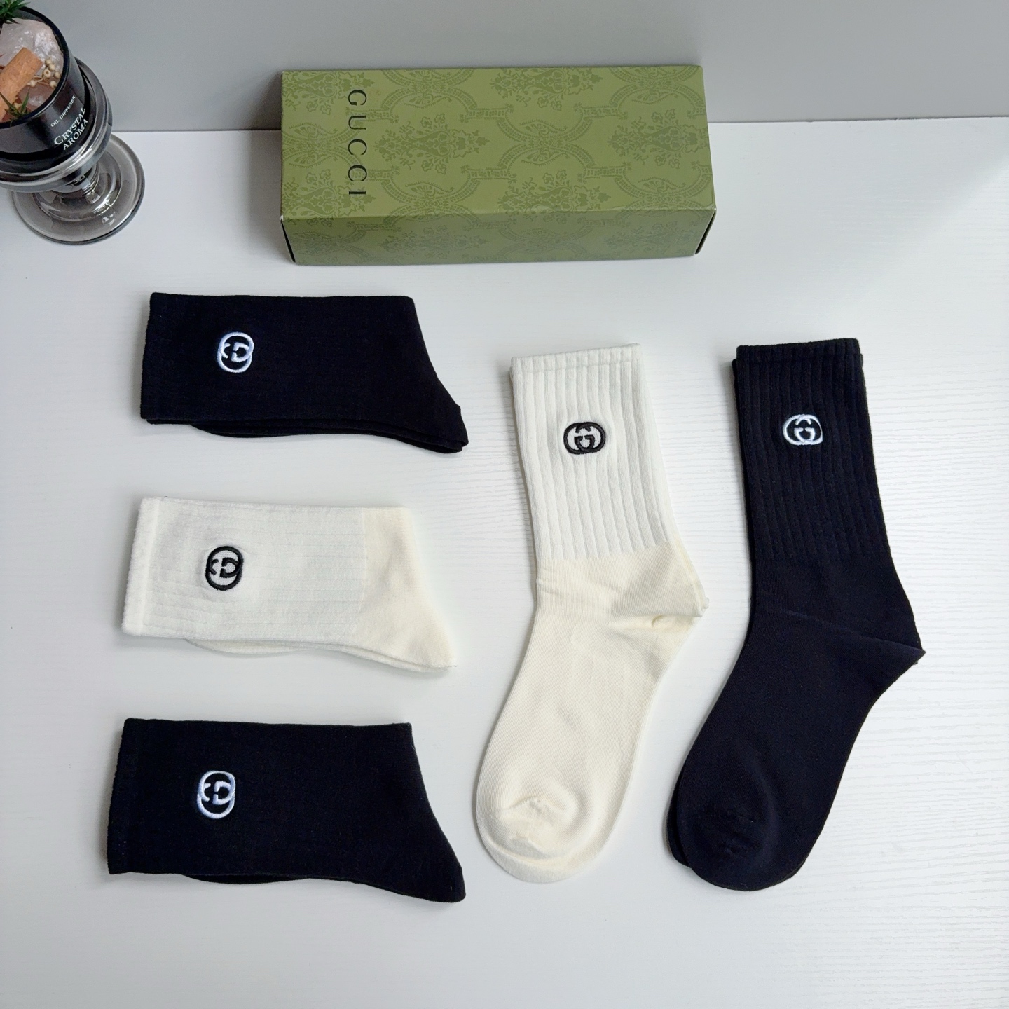 配包装（一盒5双） Gucci 古奇 新款长筒刺绣纯棉面料，专柜同步长筒袜子，💛大牌出街，潮人必备🔥超好搭配！