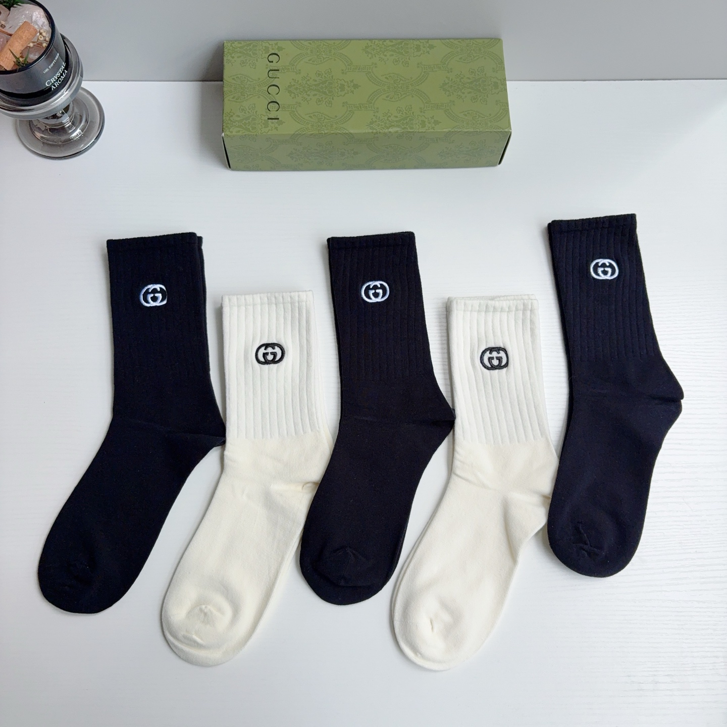 配包装（一盒5双） Gucci 古奇 新款长筒刺绣纯棉面料，专柜同步长筒袜子，💛大牌出街，潮人必备🔥超好搭配！