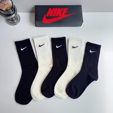 配包装(一盒5双) 新款 Nike/耐克 高版本刺绣长筒袜 超柔软面料 专柜同步男女款袜子 抗菌防臭吸汗透气百搭款! 配包装(一盒5双) 新款 Nike/耐克 高版本刺绣长筒袜 超柔软面料 专柜同步男女款袜子 抗菌防臭吸汗透气百搭款!