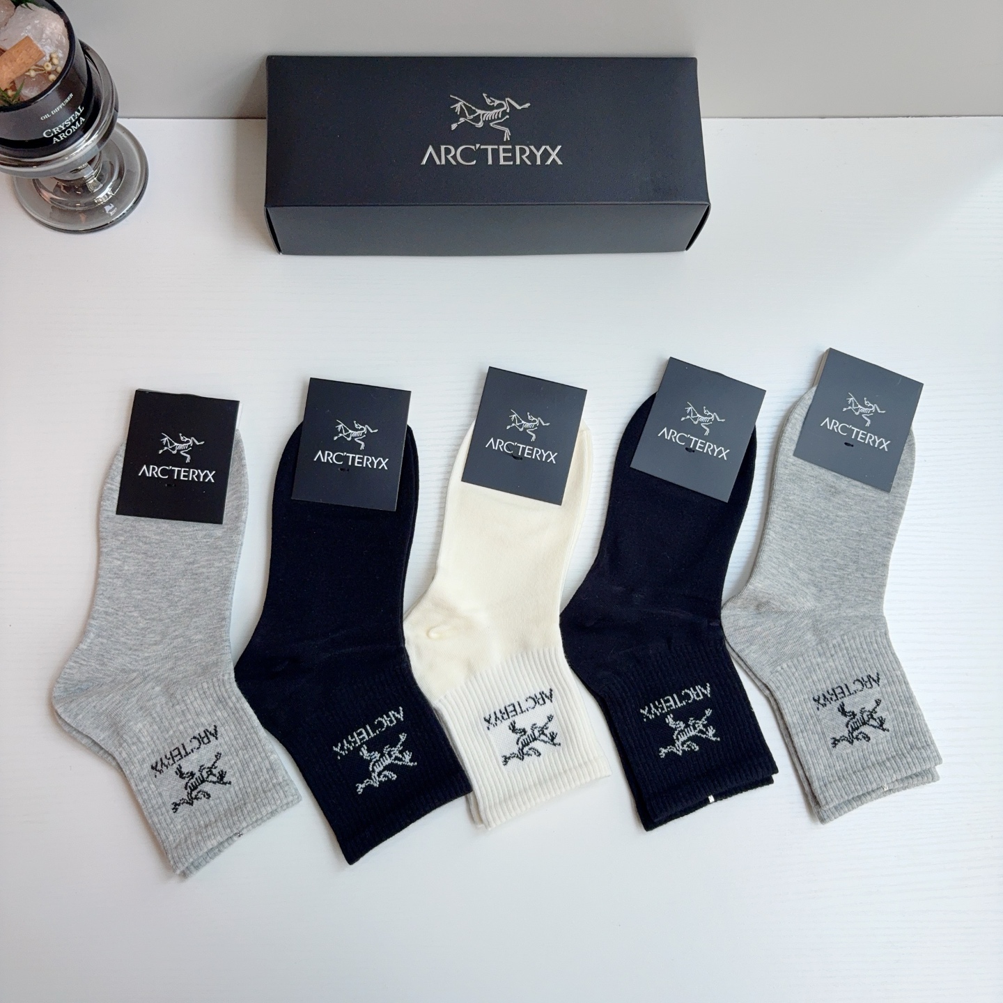 配包装（一盒5双） ARC·TERYX（始祖鸟）新款中筒袜子❗️高版本纯棉质地柔软，经典图案logo，网红同步袜子❗️大