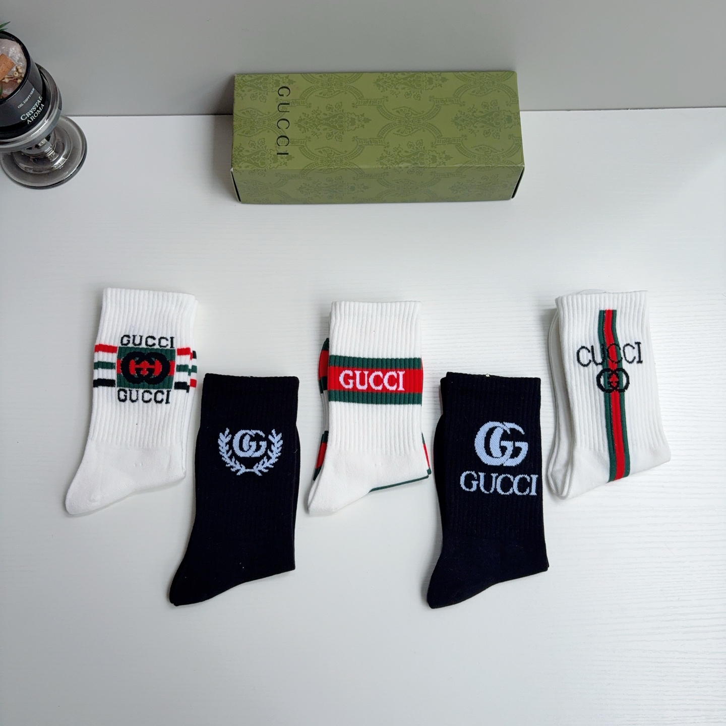 配包装（一盒5双）  Gucci 古奇 ins超火爆长筒袜，纯棉面料，潮人必备 ，经典双G字母，个性时尚百搭款！