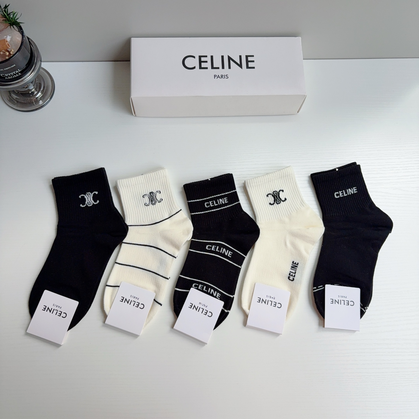 配包装（一盒5双） CELINE  赛琳 新款中筒袜！纯棉面料大牌出街，潮人必备袜子！