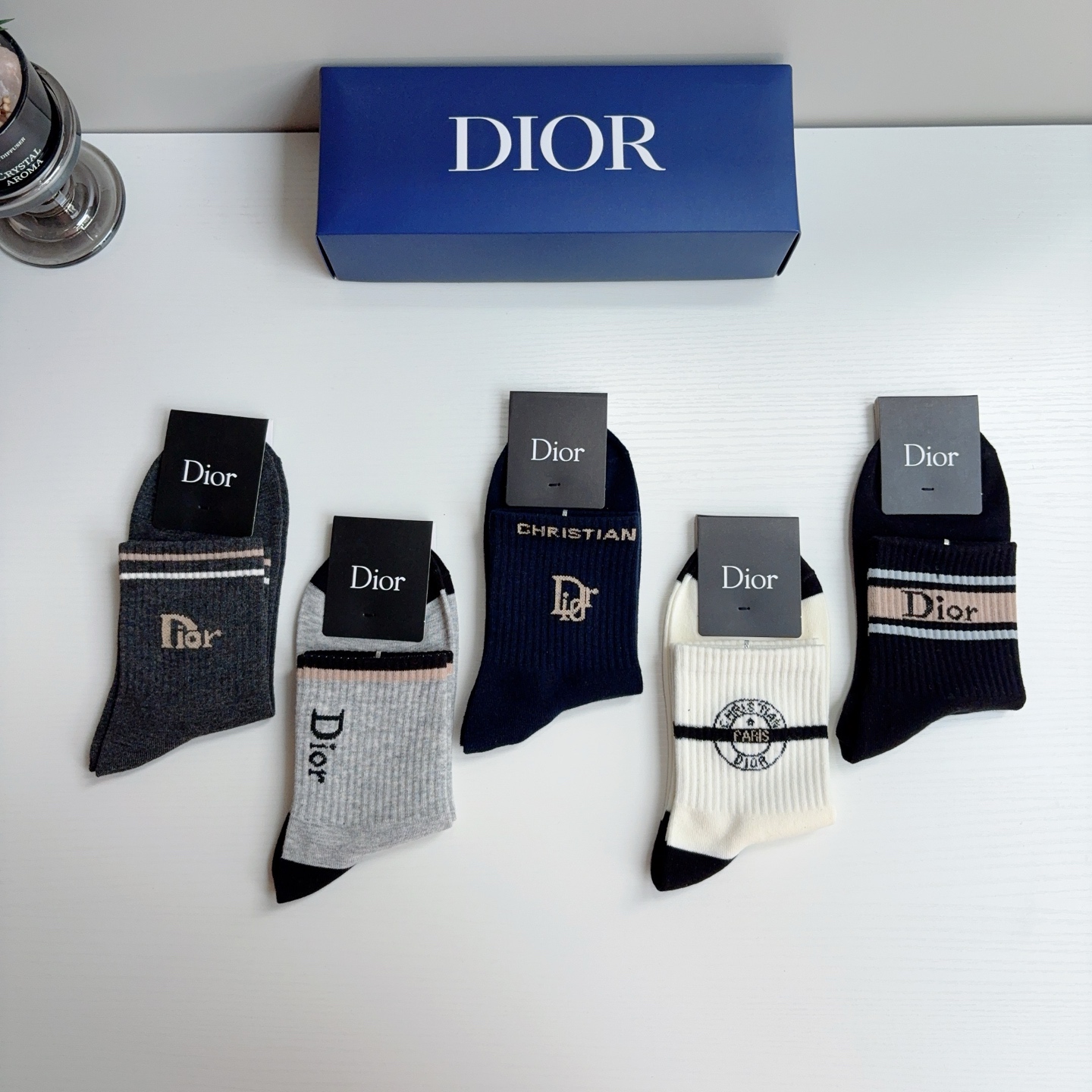 配包装（一盒5双） Dior 迪奥 新款字母男款中筒袜子！爆款专柜同步袜子，💛大牌出街，潮人必备🔥超好搭
