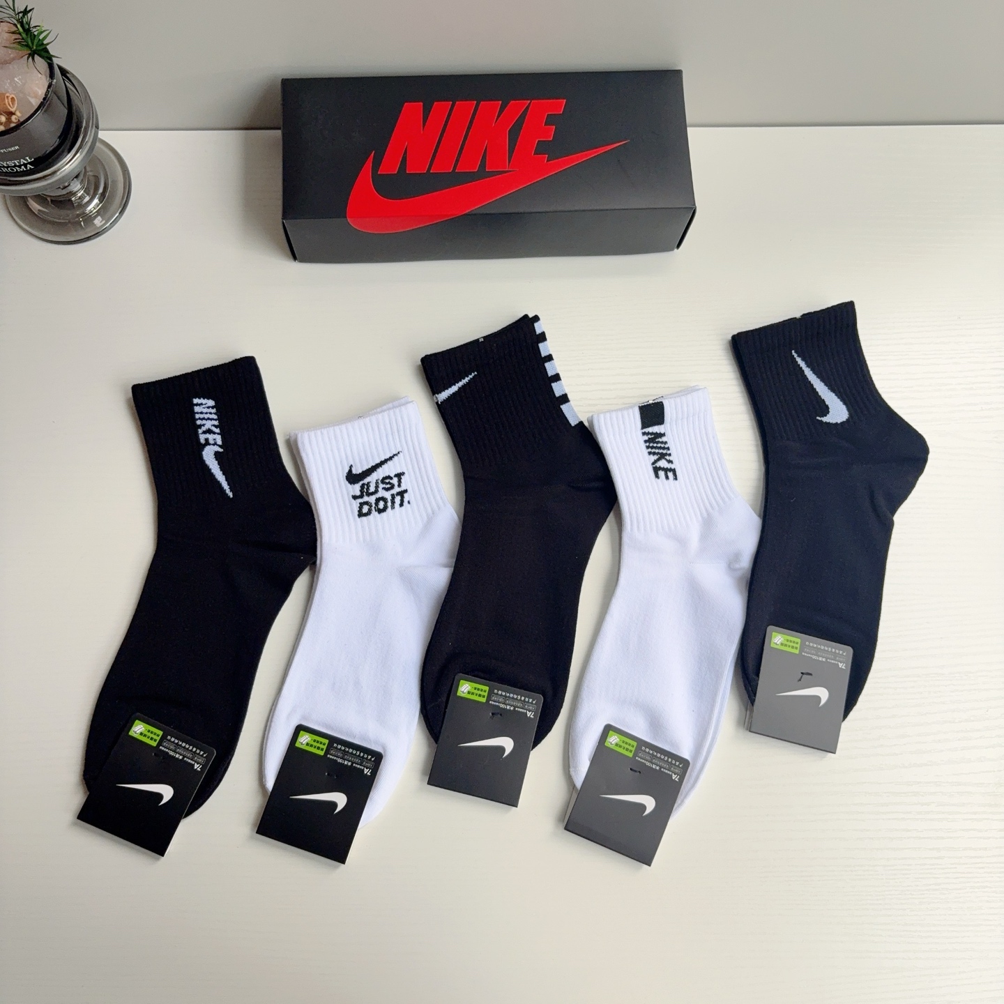 配包装（一盒5双） 新款 Nike/耐克 男士中筒袜子 超柔软面料 抗菌防臭吸汗透气百搭款！