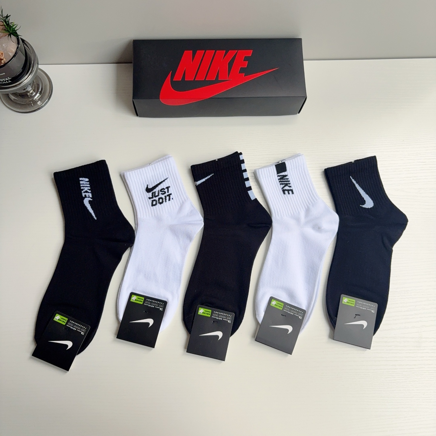 配包装（一盒5双） 新款 Nike/耐克 男士中筒袜子 超柔软面料 抗菌防臭吸汗透气百搭款！