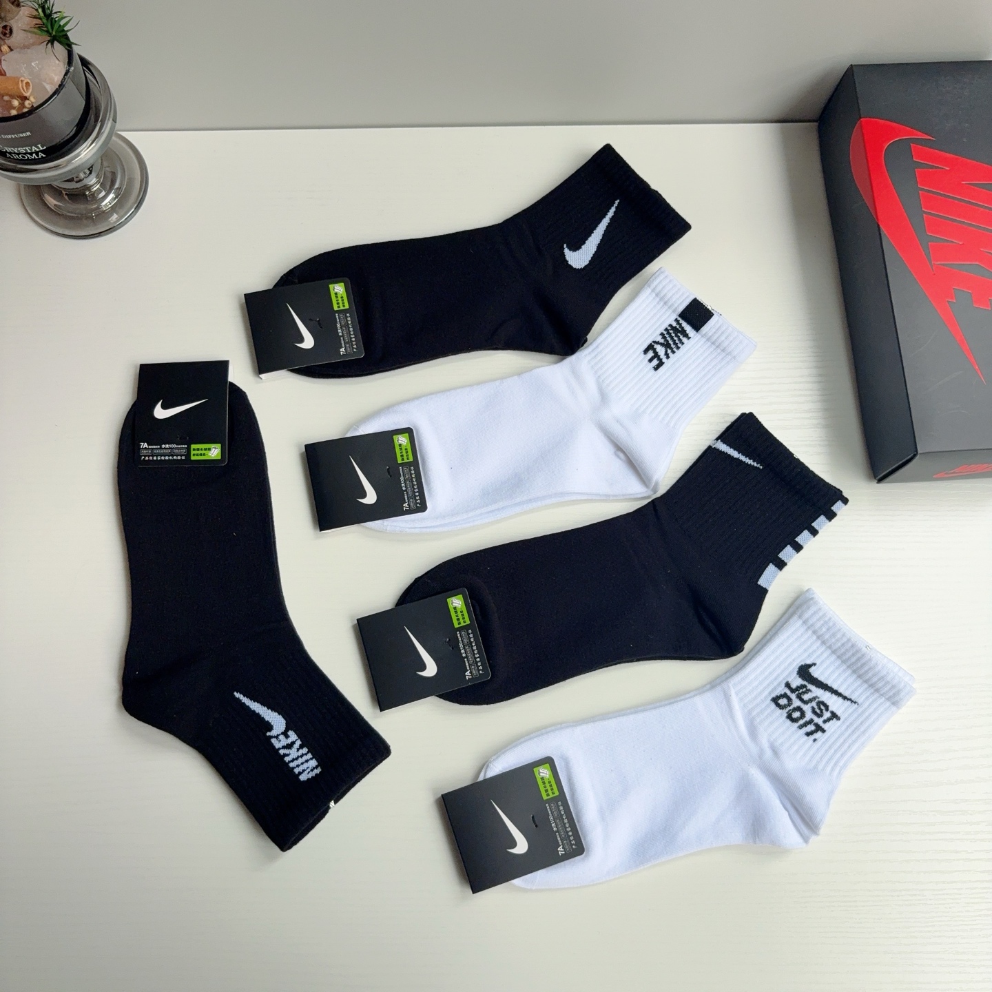 配包装（一盒5双） 新款 Nike/耐克 男士中筒袜子 超柔软面料 抗菌防臭吸汗透气百搭款！