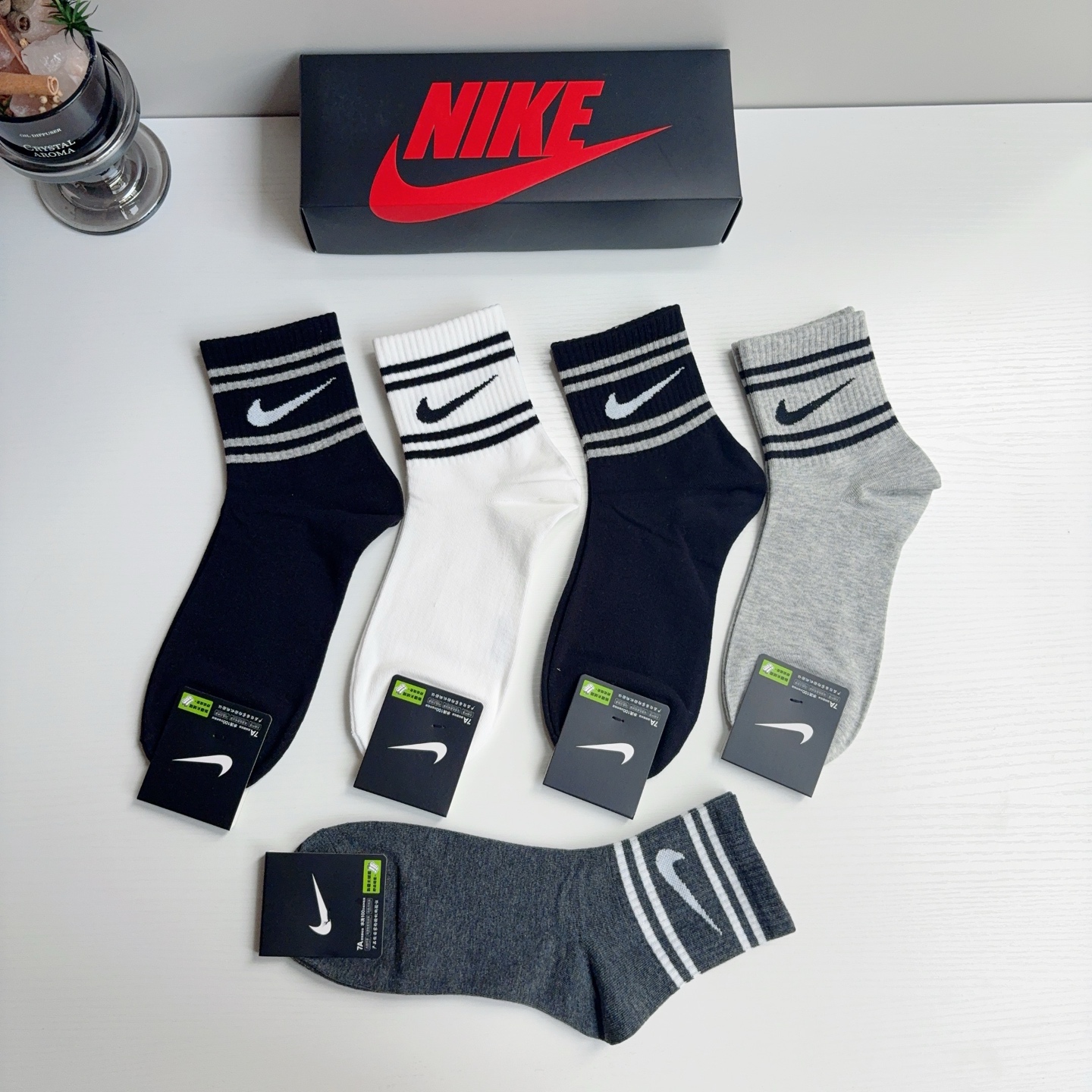 配包装（一盒5双） 新款 Nike/耐克 男士中筒袜子 超柔软面料 抗菌防臭吸汗透气百搭款！