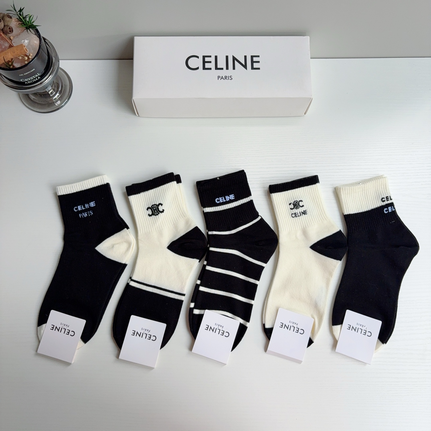 配包装（一盒5双） CELINE  赛琳 新款中筒袜！纯棉面料袜子，💛大牌出街，潮人必备🔥超好搭