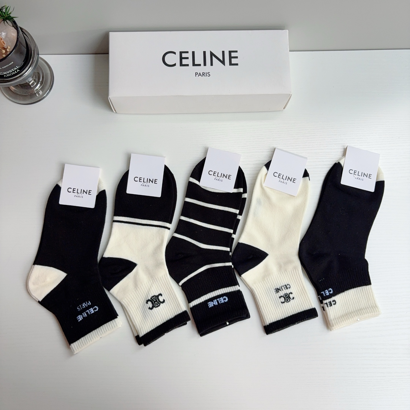 配包装（一盒5双） CELINE  赛琳 新款中筒袜！纯棉面料袜子，💛大牌出街，潮人必备🔥超好搭