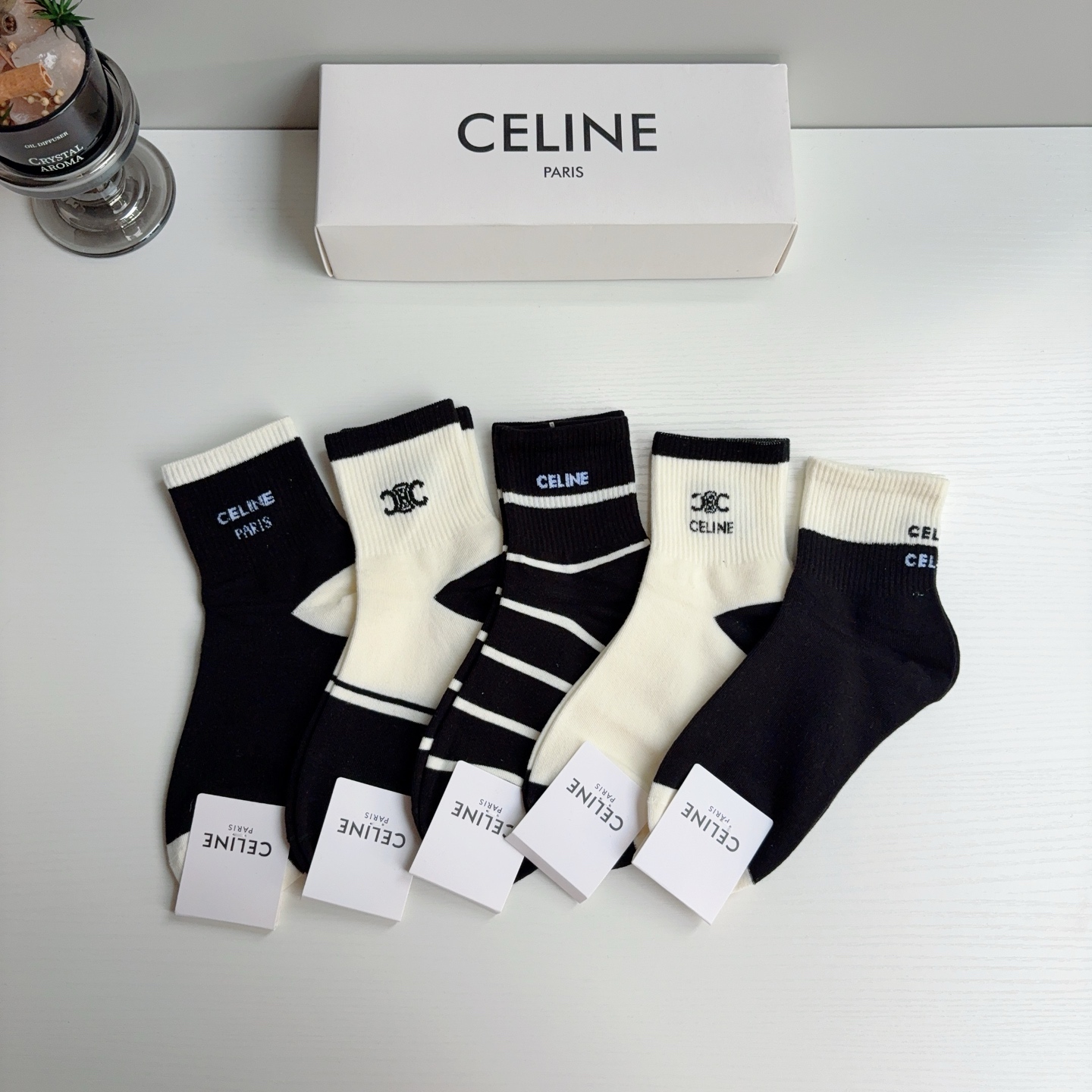 配包装（一盒5双） CELINE  赛琳 新款中筒袜！纯棉面料袜子，💛大牌出街，潮人必备🔥超好搭