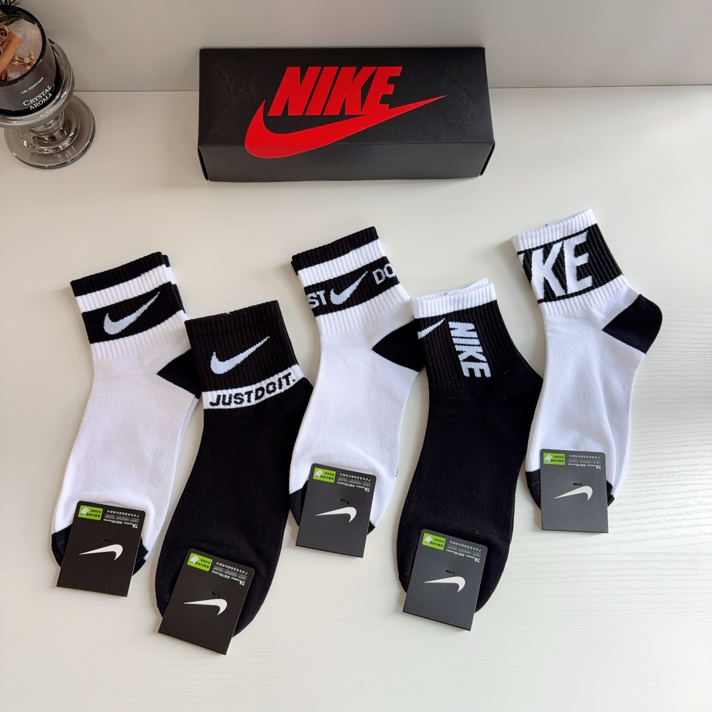 配包装（一盒5双） 新款 Nike/耐克 男士中筒袜子 超柔软面料 抗菌防臭吸汗透气百搭款！