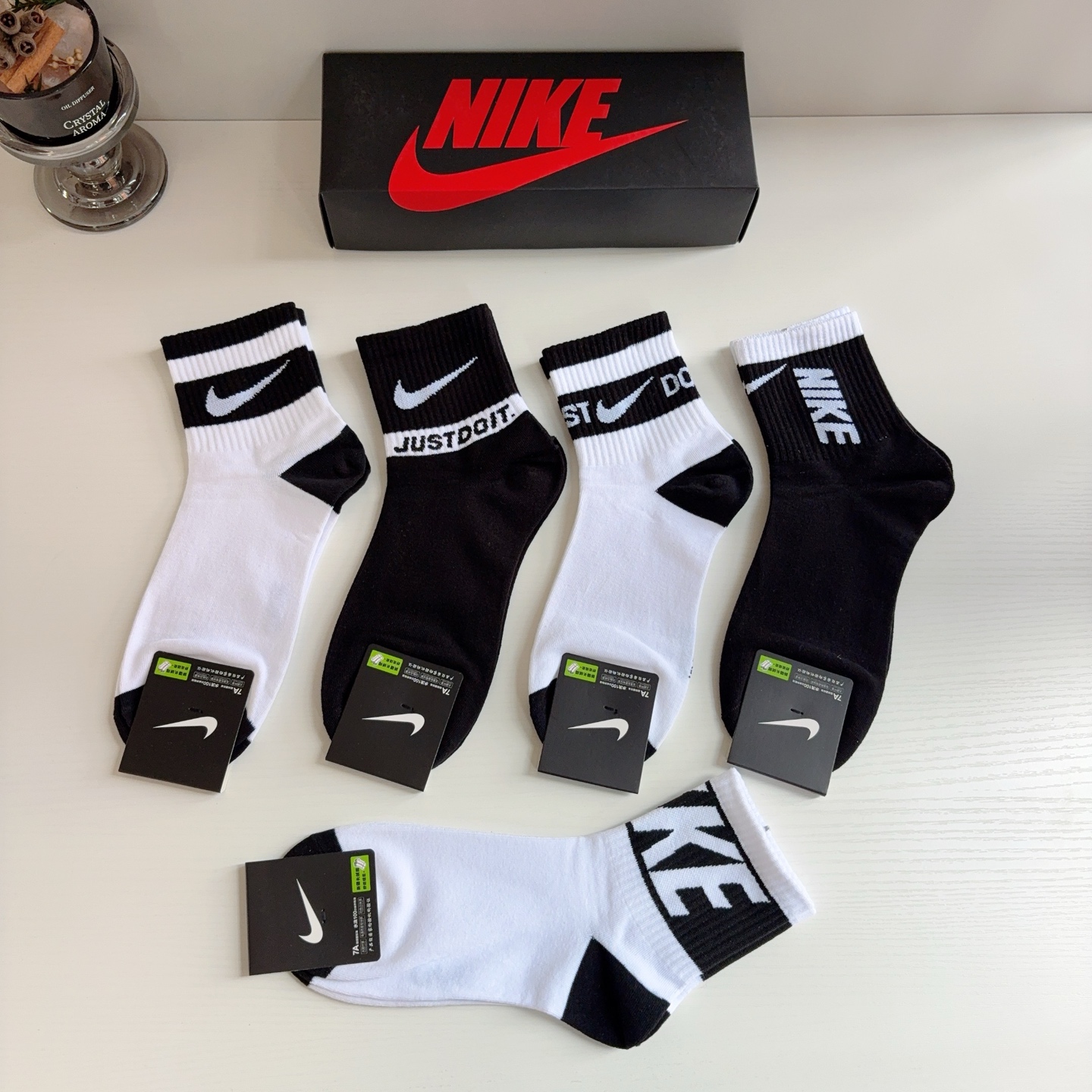 配包装（一盒5双） 新款 Nike/耐克 男士中筒袜子 超柔软面料 抗菌防臭吸汗透气百搭款！