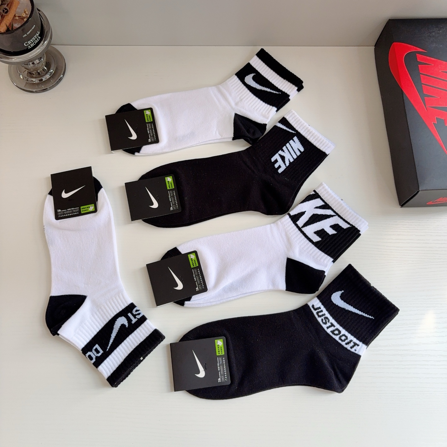 配包装（一盒5双） 新款 Nike/耐克 男士中筒袜子 超柔软面料 抗菌防臭吸汗透气百搭款！