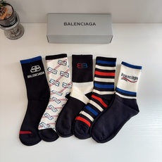 配包装【一盒5双】 BALENCIAGA 巴黎世家经典长筒袜子🔥潮人必不可少的时尚长筒袜! 配包装【一盒5双】 BALENCIAGA 巴黎世家经典长筒袜子🔥潮人必不可少的时尚长筒袜!