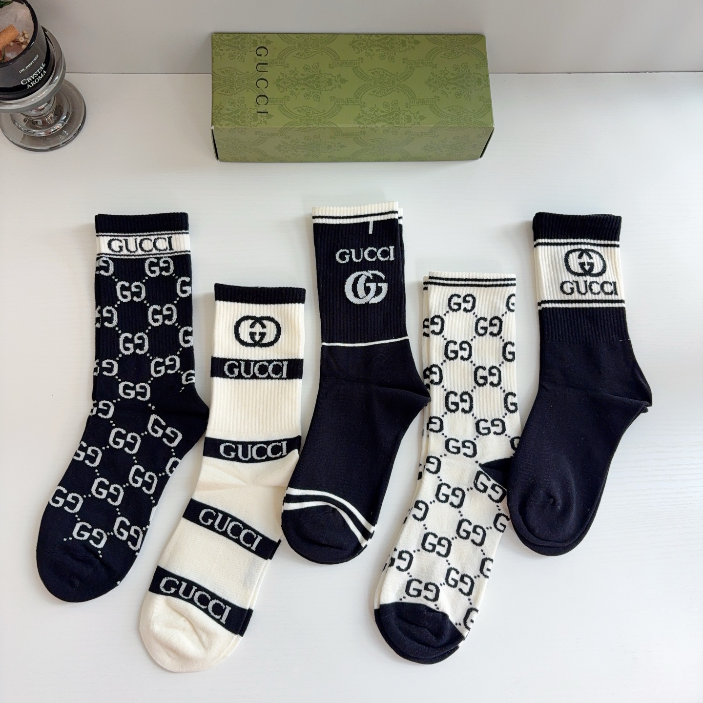配包装（一盒5双）  Gucci 古奇 ins超火爆长筒袜，纯棉面料，潮人必备 ，经典双G字母，个性时尚百搭款！