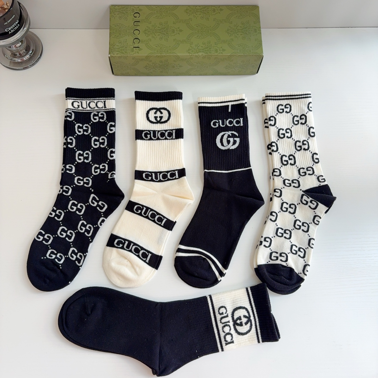 配包装（一盒5双）  Gucci 古奇 ins超火爆长筒袜，纯棉面料，潮人必备 ，经典双G字母，个性时尚百搭款！