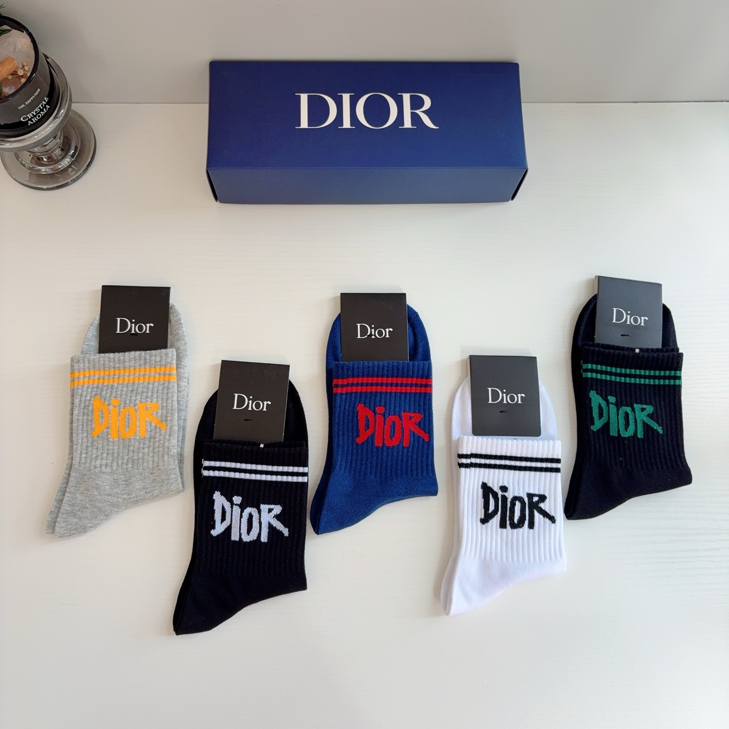 配包装（一盒5双） Dior 迪奥 新款字母男款中筒袜子！爆款专柜同步袜子，💛大牌出街，潮人必备🔥超好搭