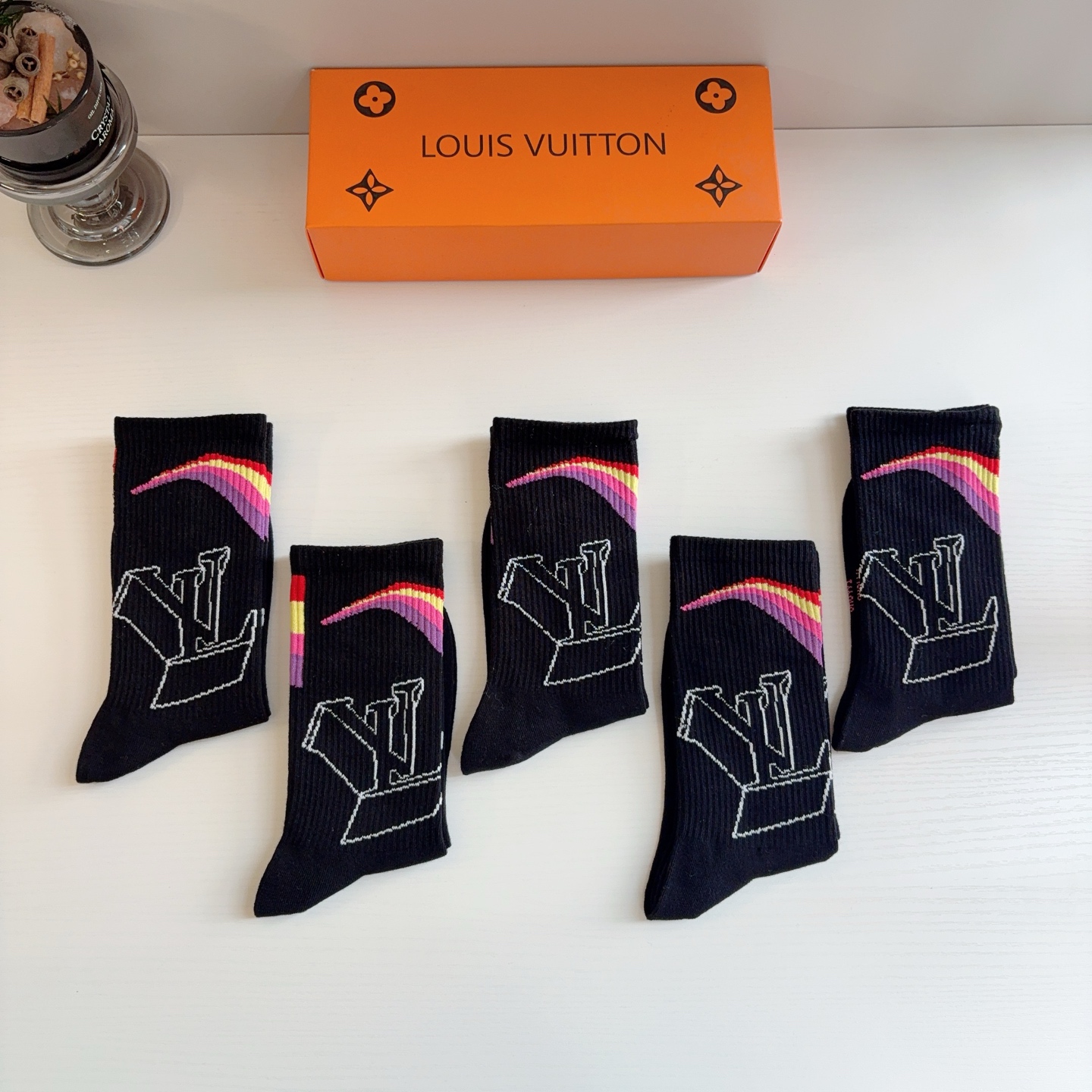 配包装（一盒5双）  🌟 LV 路易威登 新款男女通用纯棉长筒袜子！