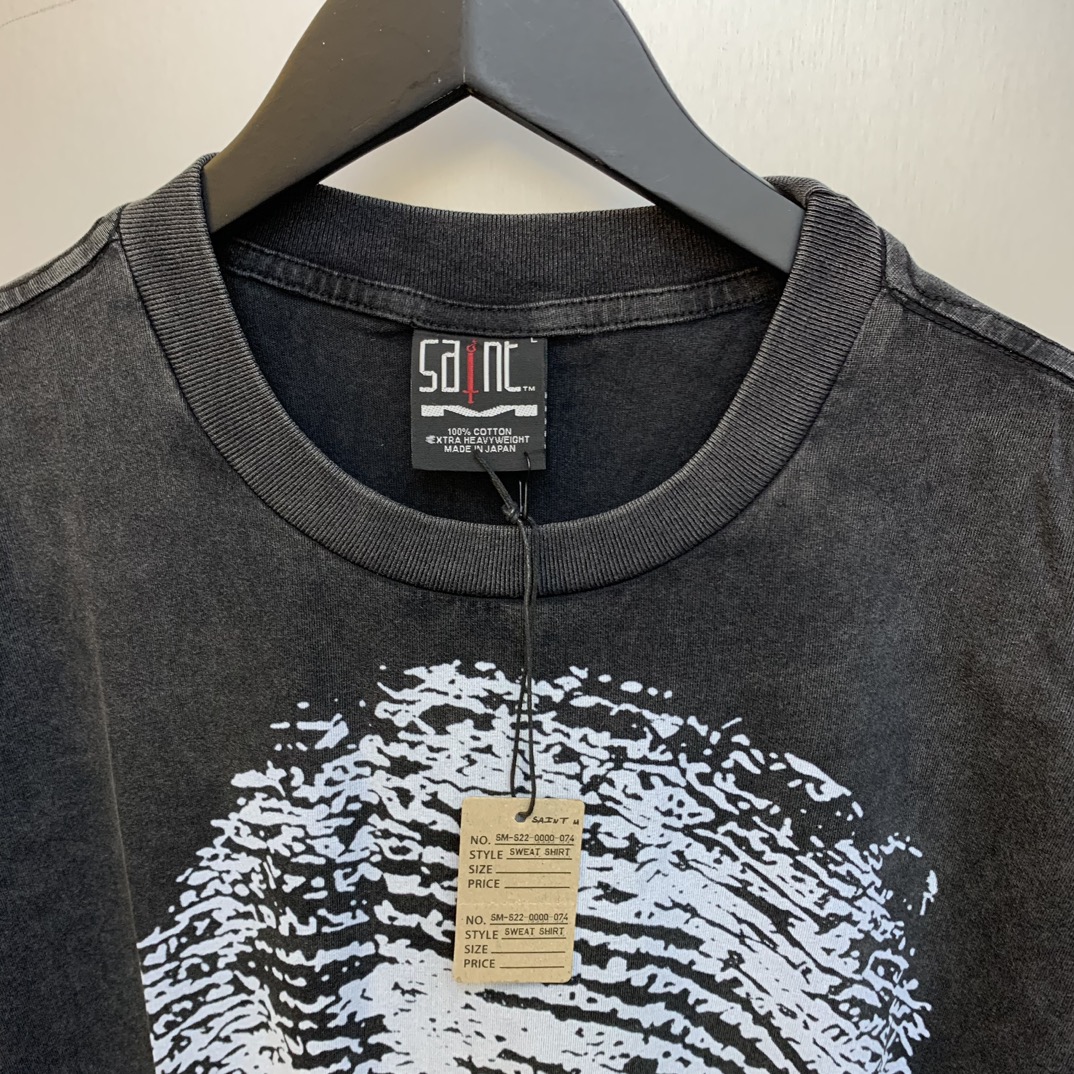 Saint Michael Retro T-Shirts: Vintage Black Collection by Cali Thornhill DeWitt. - 图片 3