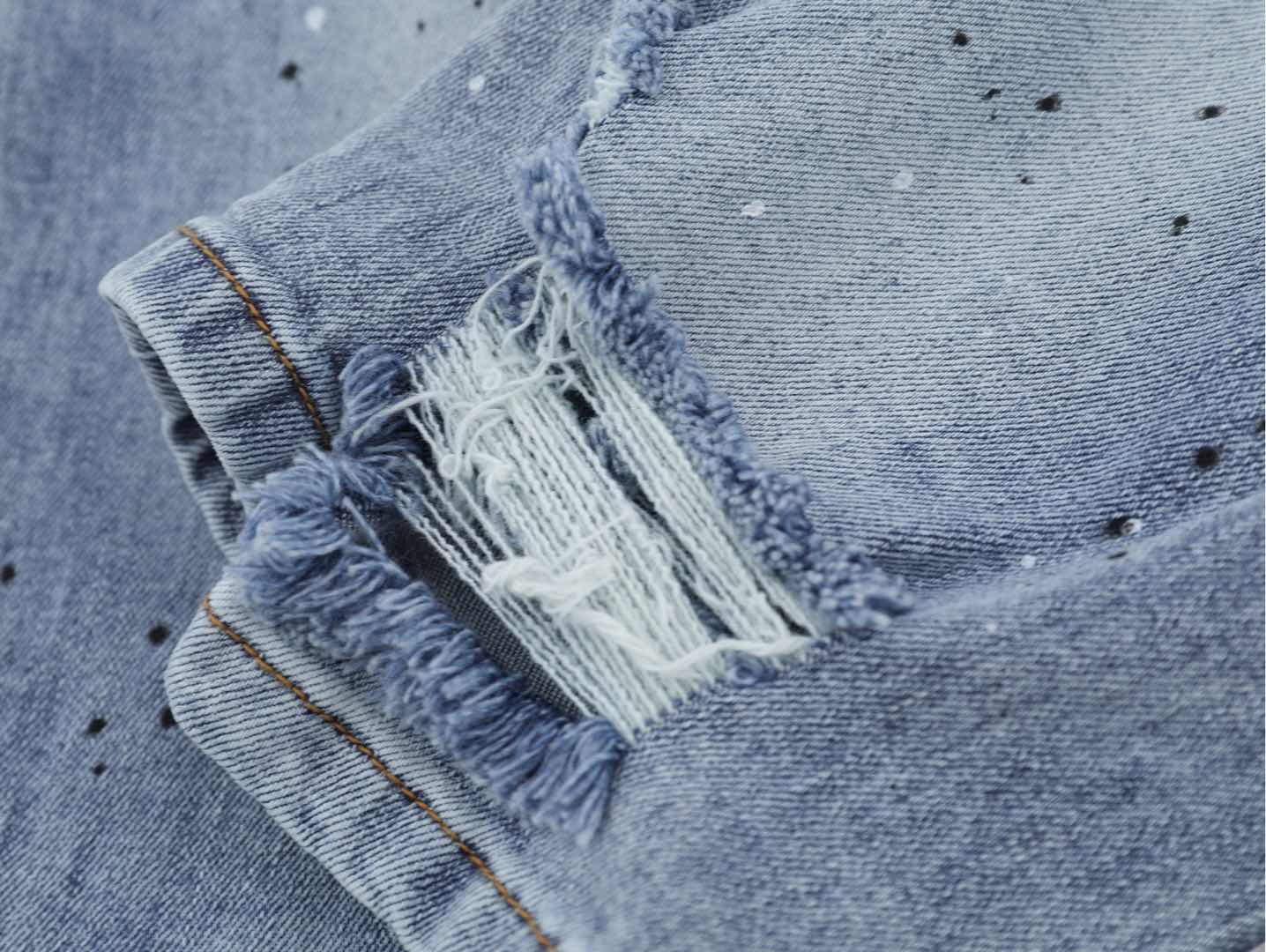 “PURPLE Brand: High-End American-Style Jeans with Unique Market Differentiation” - 图片 4