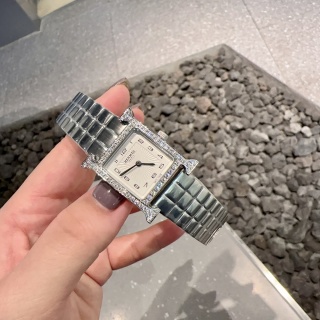 Richard Mille Heure H Small 21mm detail 4
