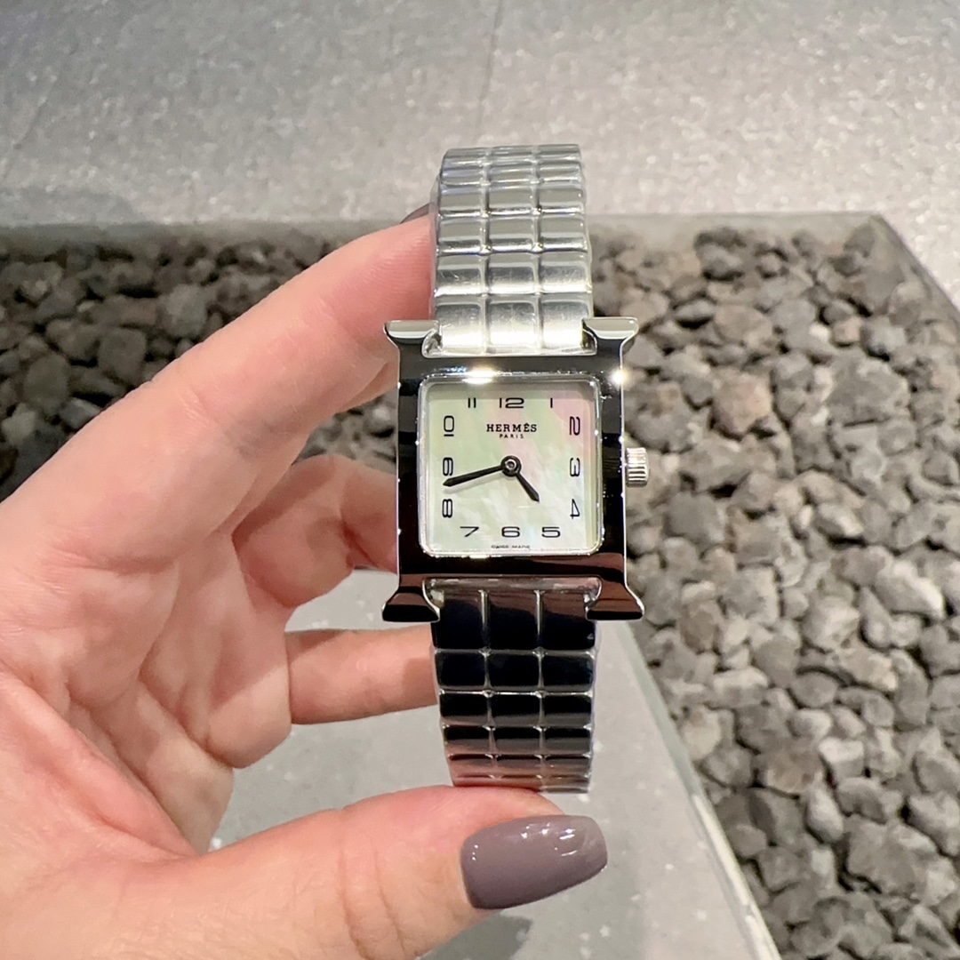 Hermes Heure H stainless steel case and bracelet, silver mother-of-pearl dial 21mm Women's Quartz