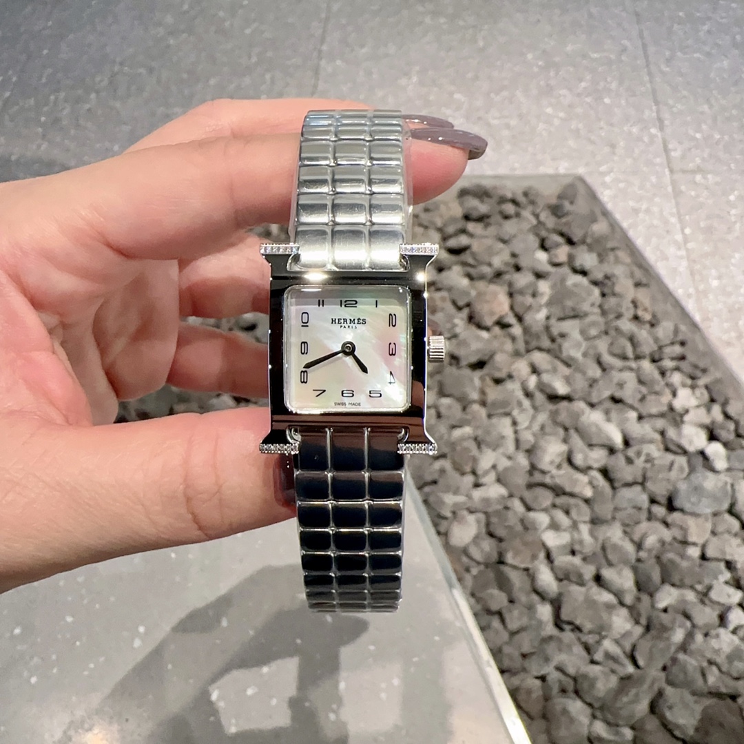 Hermes Heure H stainless steel case and bracelet, silver mother-of-pearl dial 21mm Women's Quartz