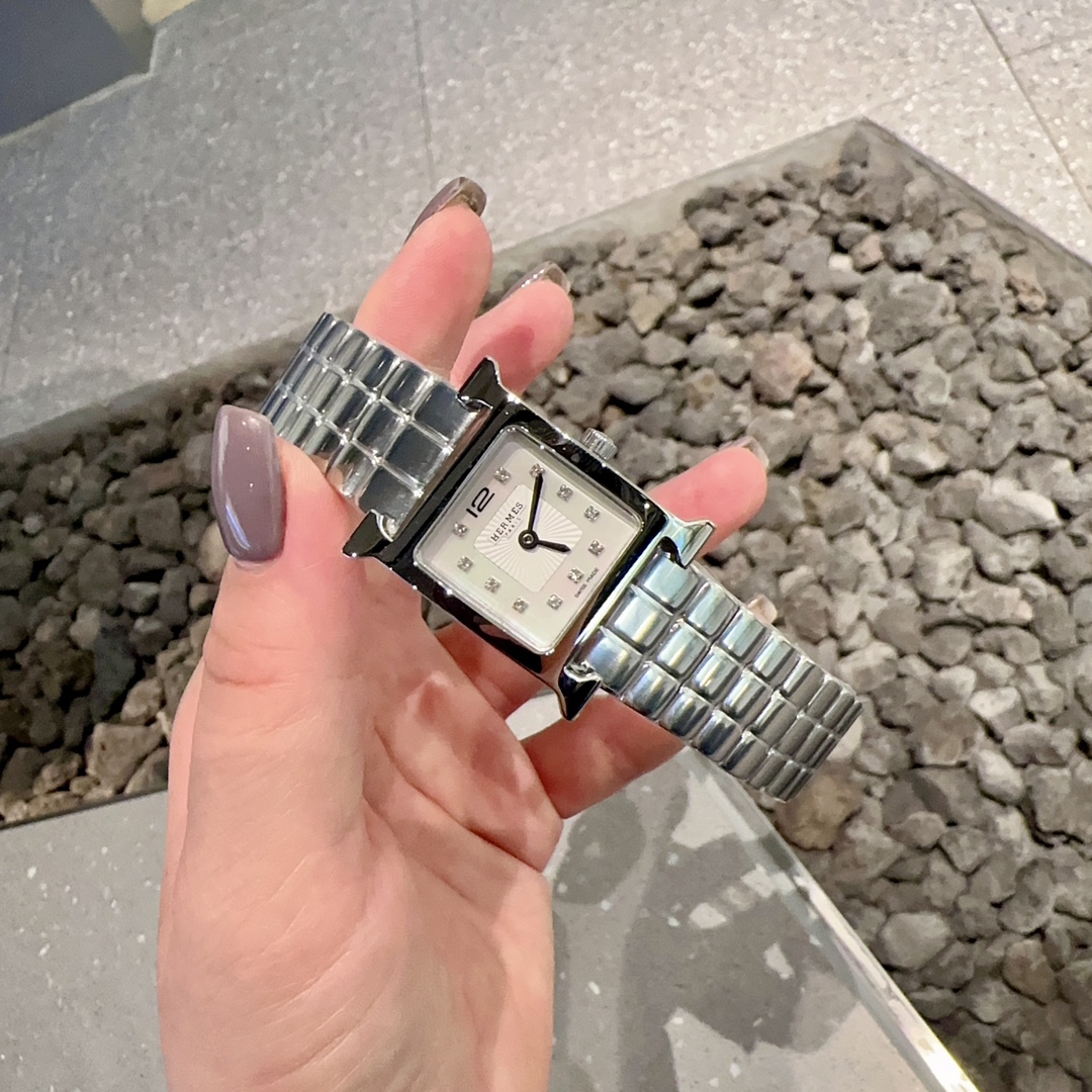 Hermes Heure H 21mm silver-tone steel case and bracelet, white dial 21mm Women's Quartz