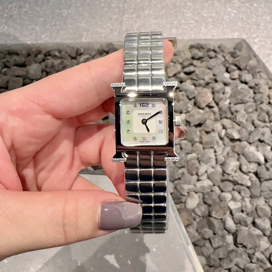 Hermes Heure H 21mm silver-tone steel case and bracelet, white dial 21mm Women's Quartz