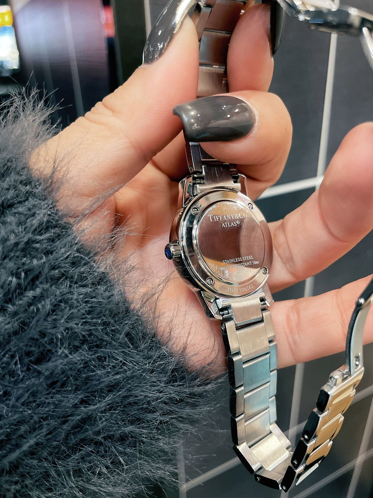 Tiffany & Co. Zitifney 28mm Watch Review and Features Summary - 图片 7