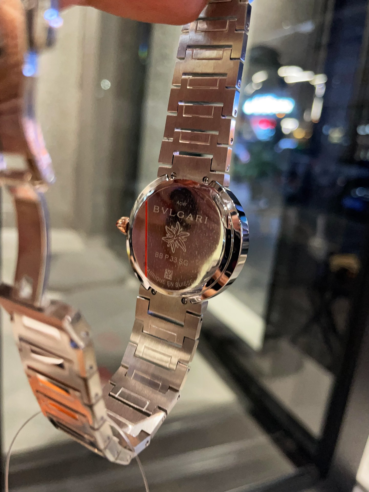 BVLGARI New Bv Boglician Wristwatch Features Unique Design Elements and High-Quality Materials - 图片 6