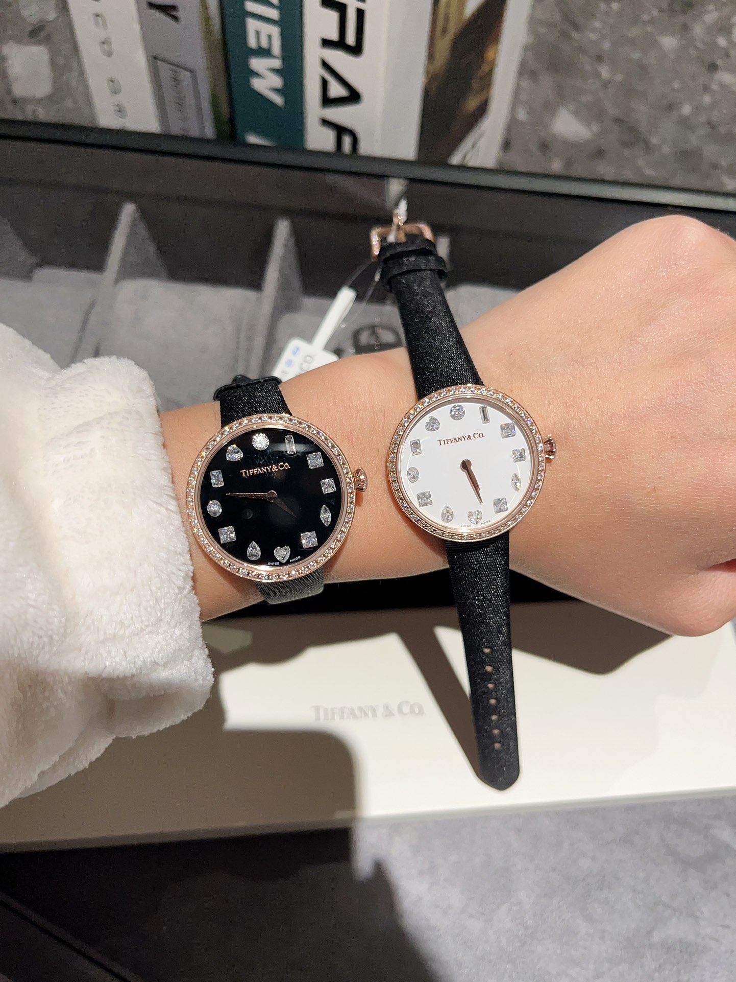 Tiffany’s Latest Diamond Watch Collection: P1300 Gold Series - 图片 3