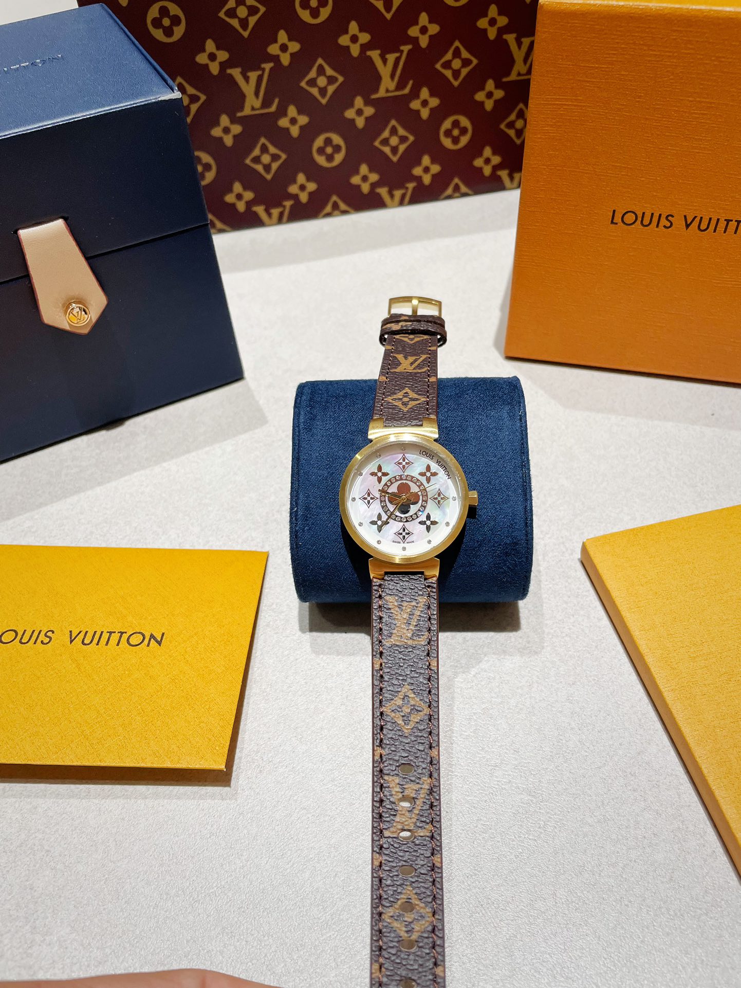 Louis Vuitton Tambour Slim 34mm rose gold case, monogram bezel, multicolor LV monogram dial, brown monogram leather strap 34mm Women's Quartz