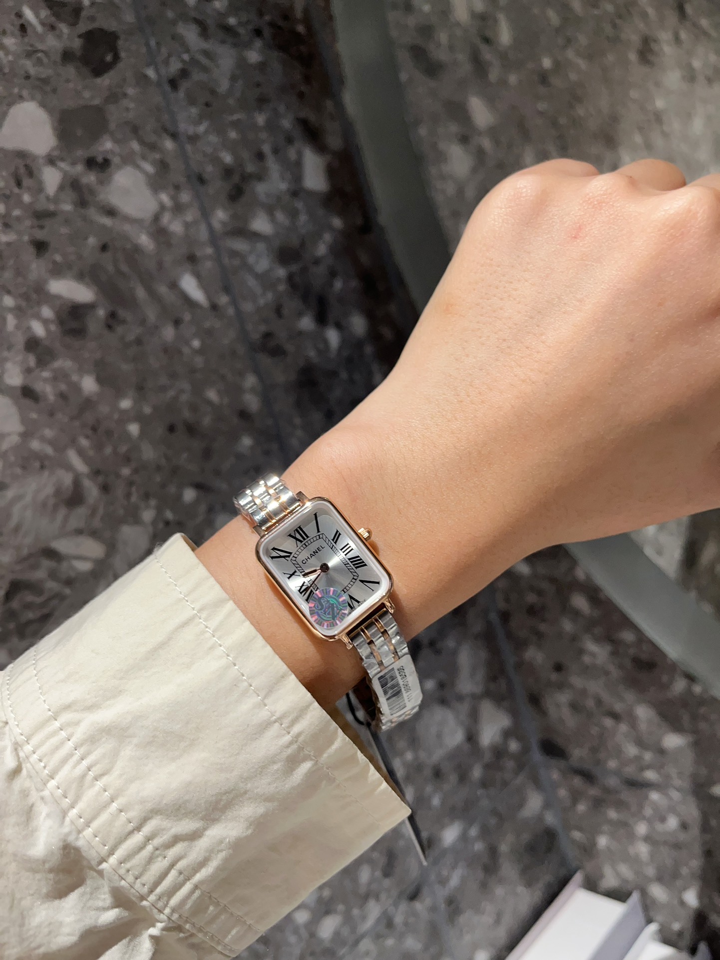 Chanel Premiere rose gold-tone case, diamond bezel, white dial, two-tone metal bracelet 20mm Women's Quartz