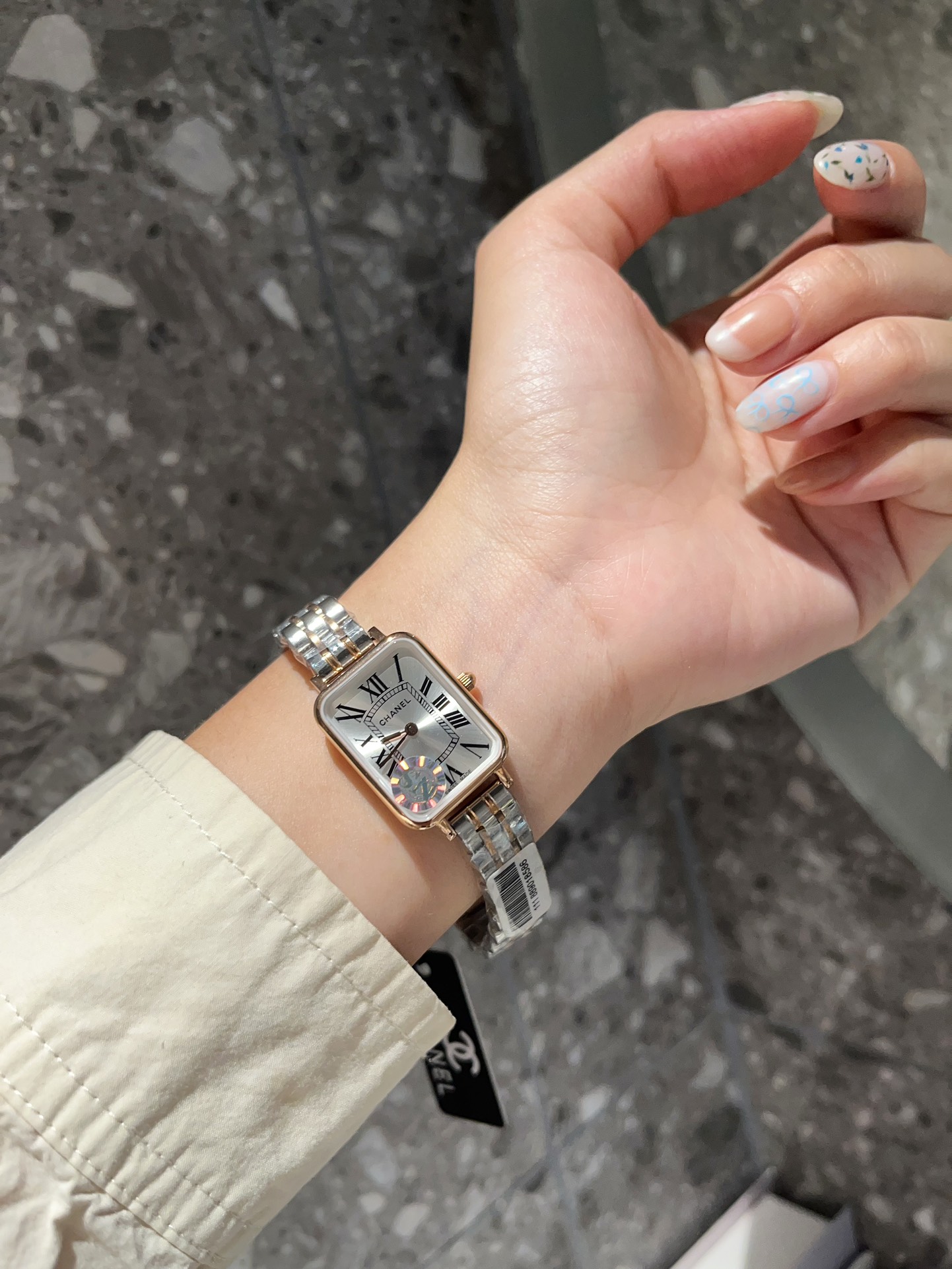 Chanel Premiere rose gold-tone case, diamond bezel, white dial, two-tone metal bracelet 20mm Women's Quartz