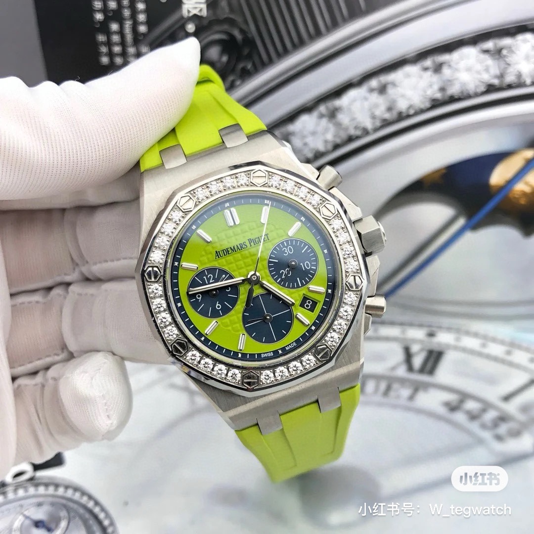 “APA-Royal Oaks Series: Cherry Pollen vs Olive Green Color System Comparison” - 图片 3