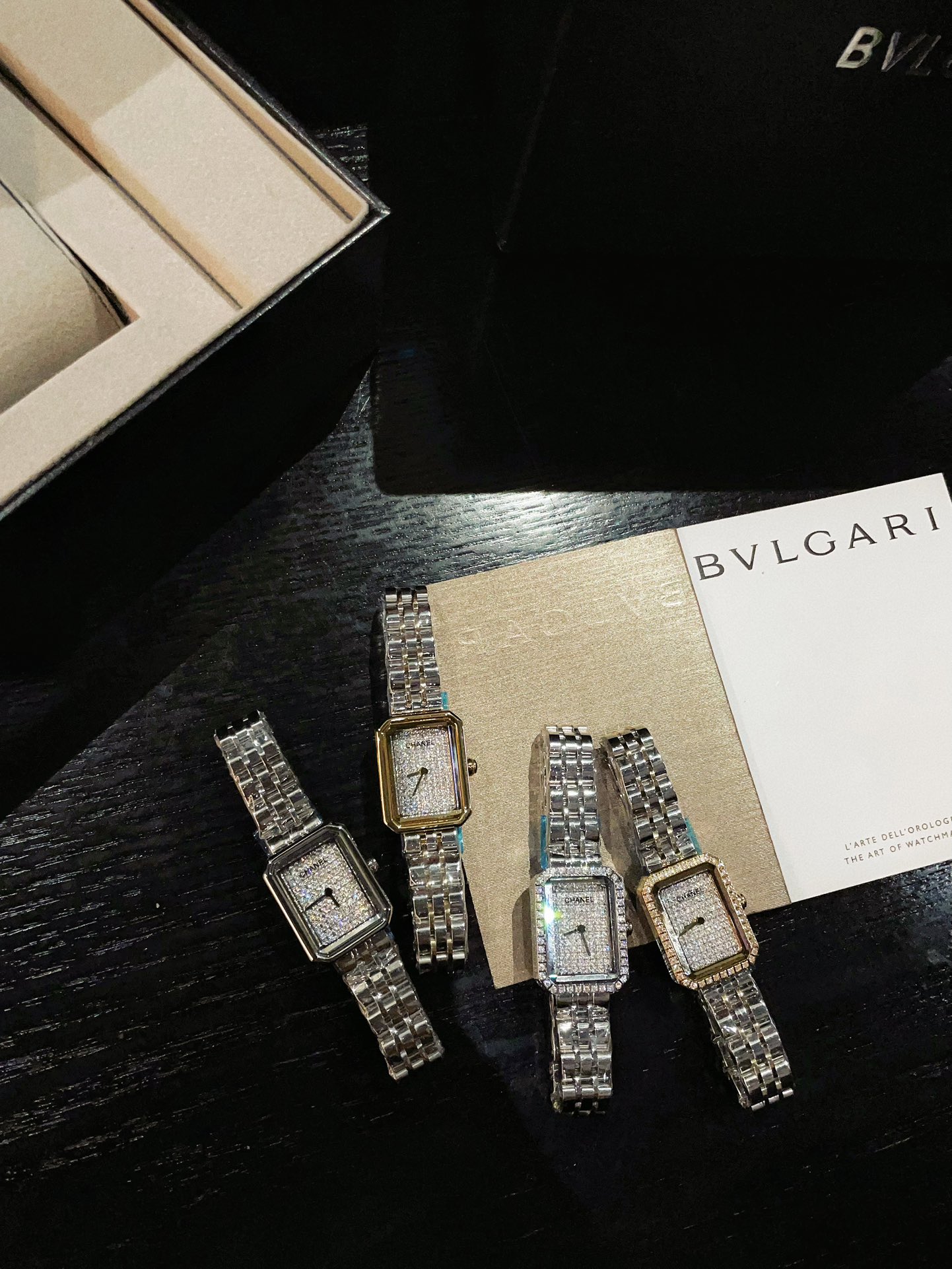 Exquisite Stone Watch Collection by Ms. Chanel: Perfect Timepieces with Unique Diamond Twigs. - 图片 1