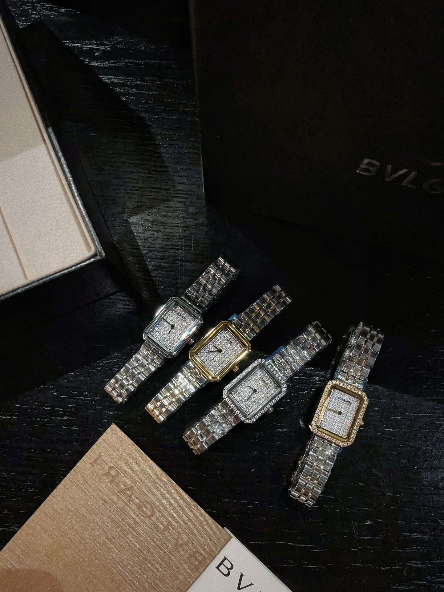 Exquisite Stone Watch Collection by Ms. Chanel: Perfect Timepieces with Unique Diamond Twigs. - 图片 2