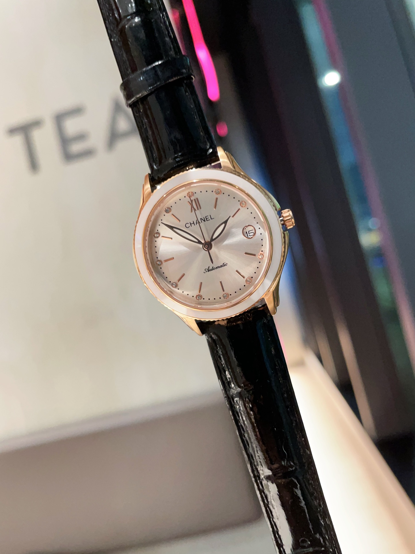 Chanel Platinum Ceramic Belt Lady’s Wristwatch: Elegant, Light, and Comfortable - 图片 5