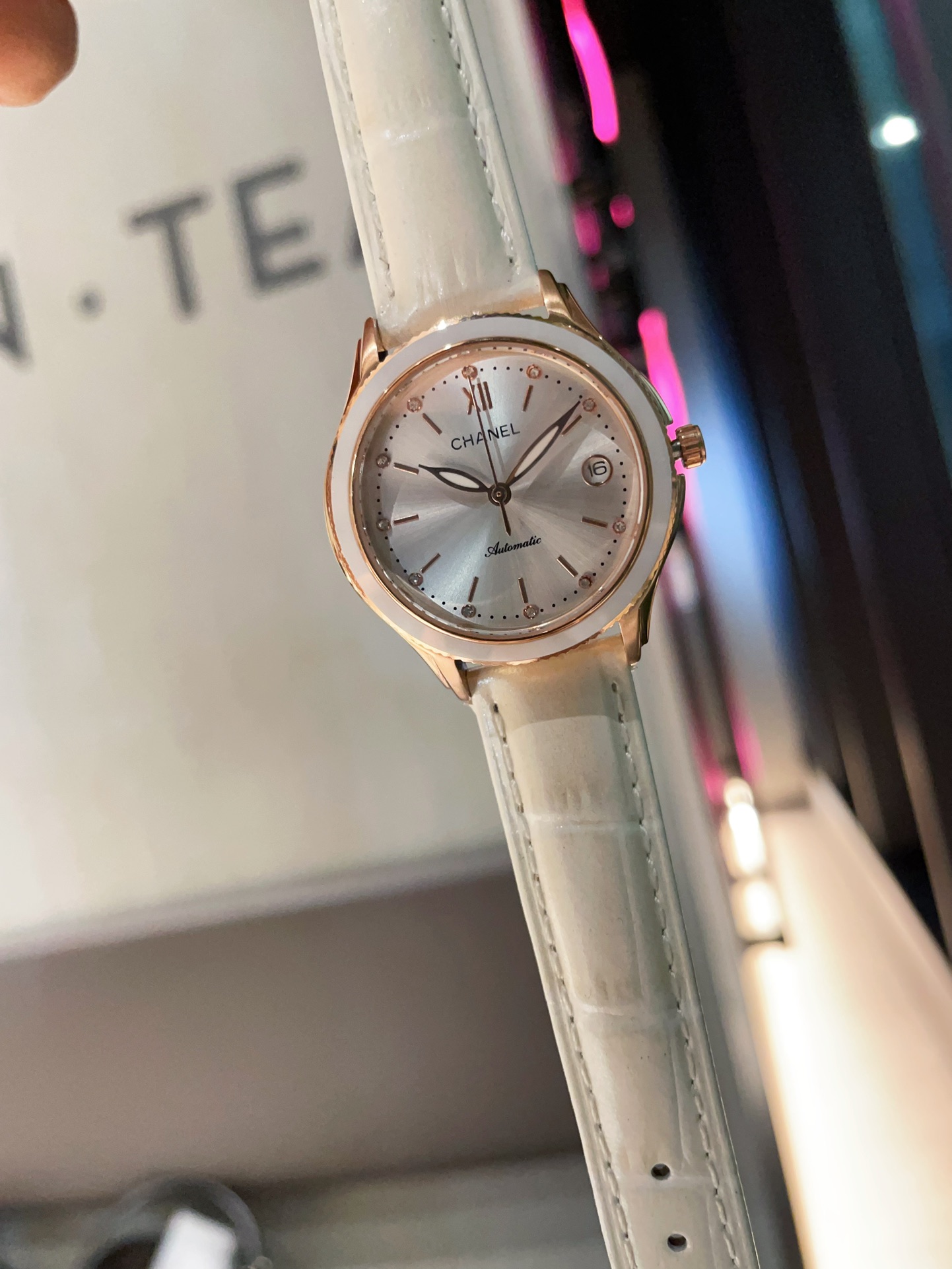 Chanel Platinum Ceramic Belt Lady’s Wristwatch: Elegant, Light, and Comfortable - 图片 8