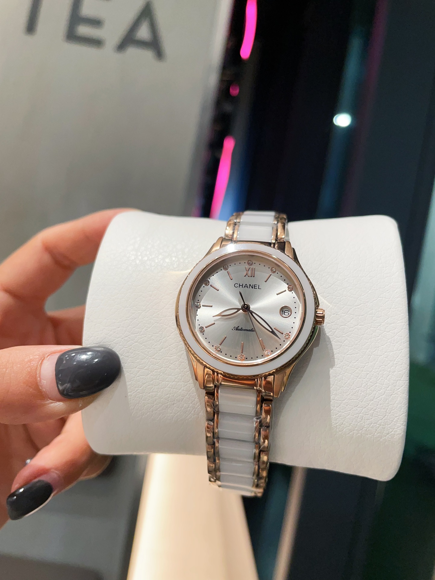 Chanel Platinum Ceramic Belt Lady’s Wristwatch: Elegant, Light, and Comfortable - 图片 2