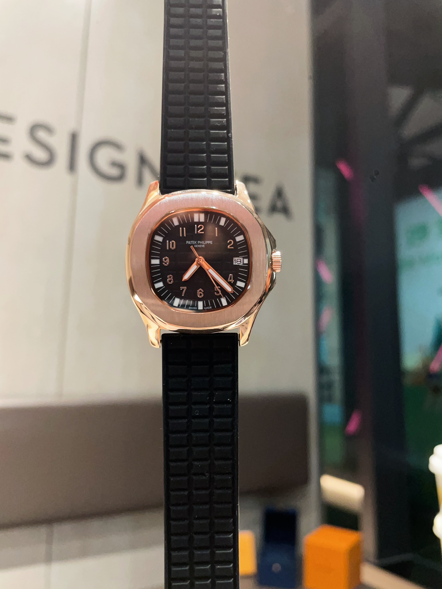 Patek Philippe Grenade Wrist Watch: Exclusive Mineral Glass Lens, Stylish Steel Design - 图片 5