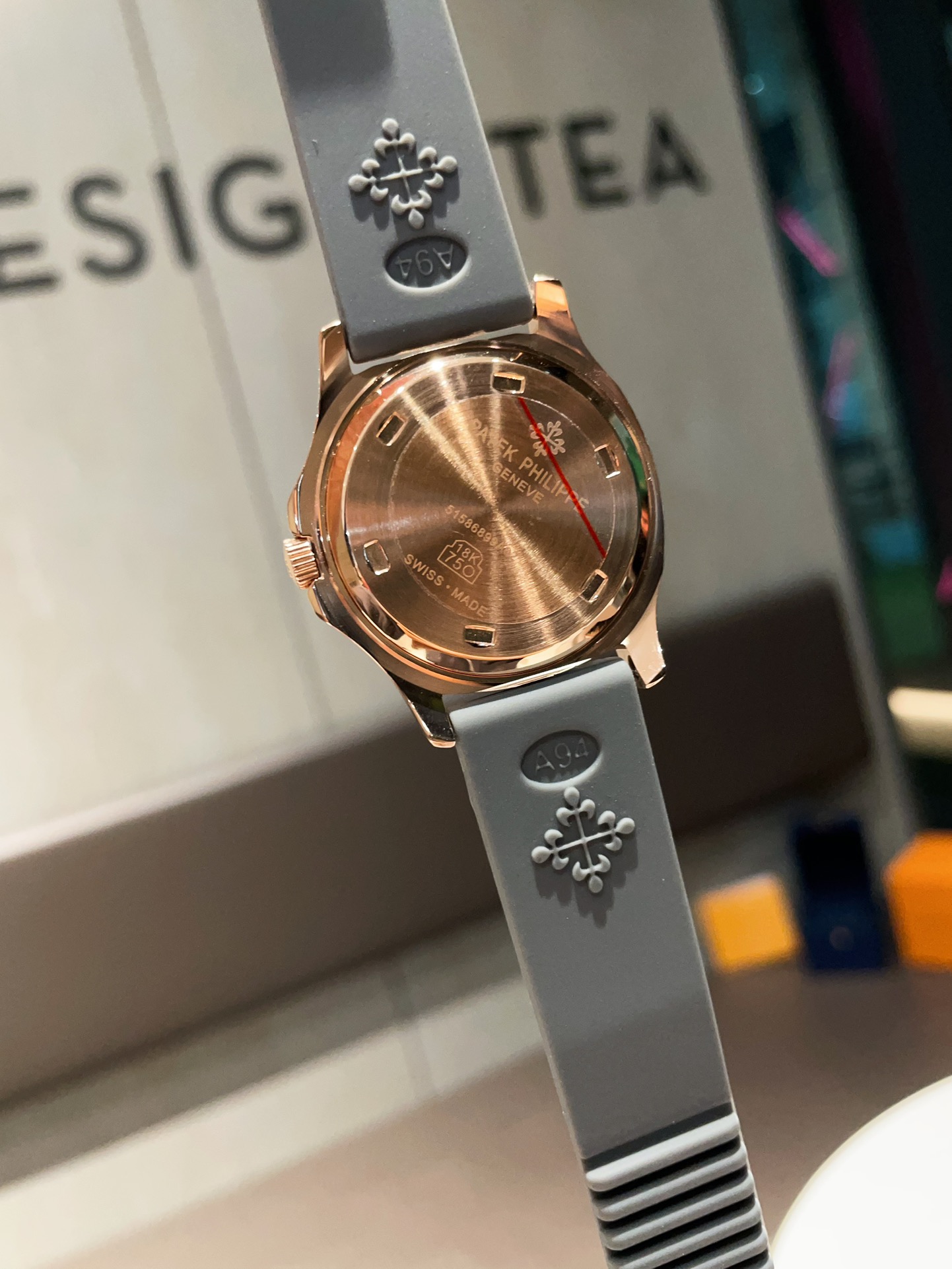 Patek Philippe Grenade Wrist Watch: Exclusive Mineral Glass Lens, Stylish Steel Design - 图片 7