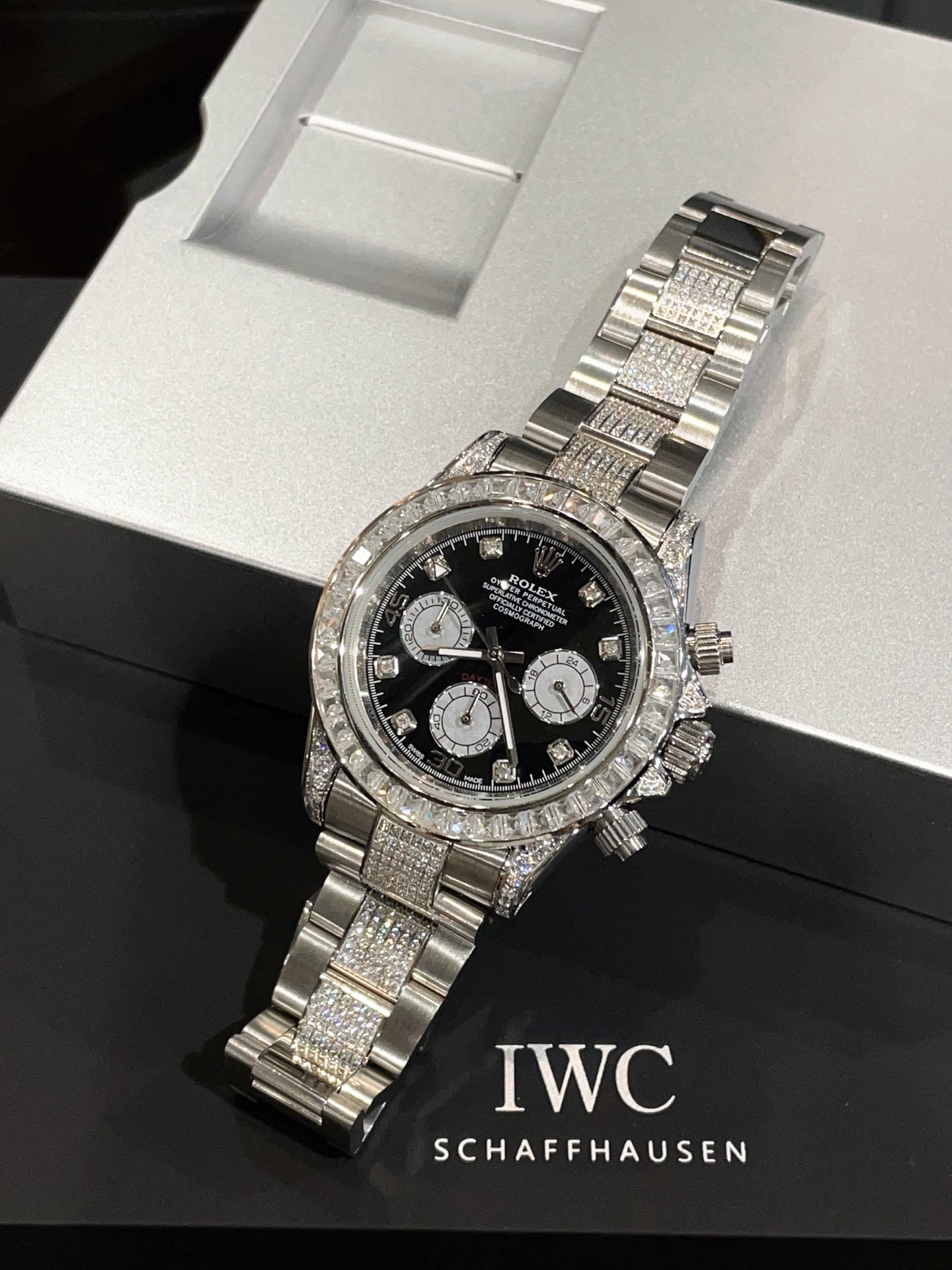 Rolex Rainbow Diton 770 Drilling Belt 900: Precious Stone Embedding Perfection